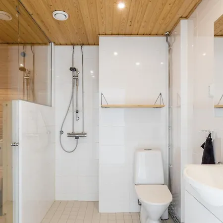 Cozy With Cat Jaetkaesaari