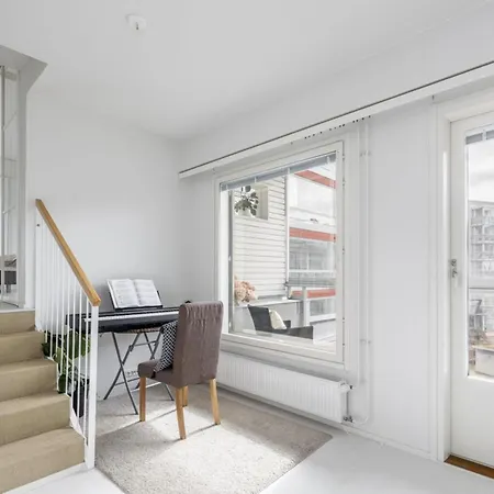 Gasthuis Cozy With Cat Jaetkaesaari *