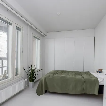 Cozy With Cat Jaetkaesaari * Helsinki