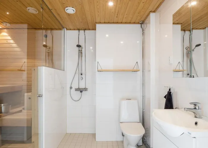 Cozy With Cat Jaetkaesaari